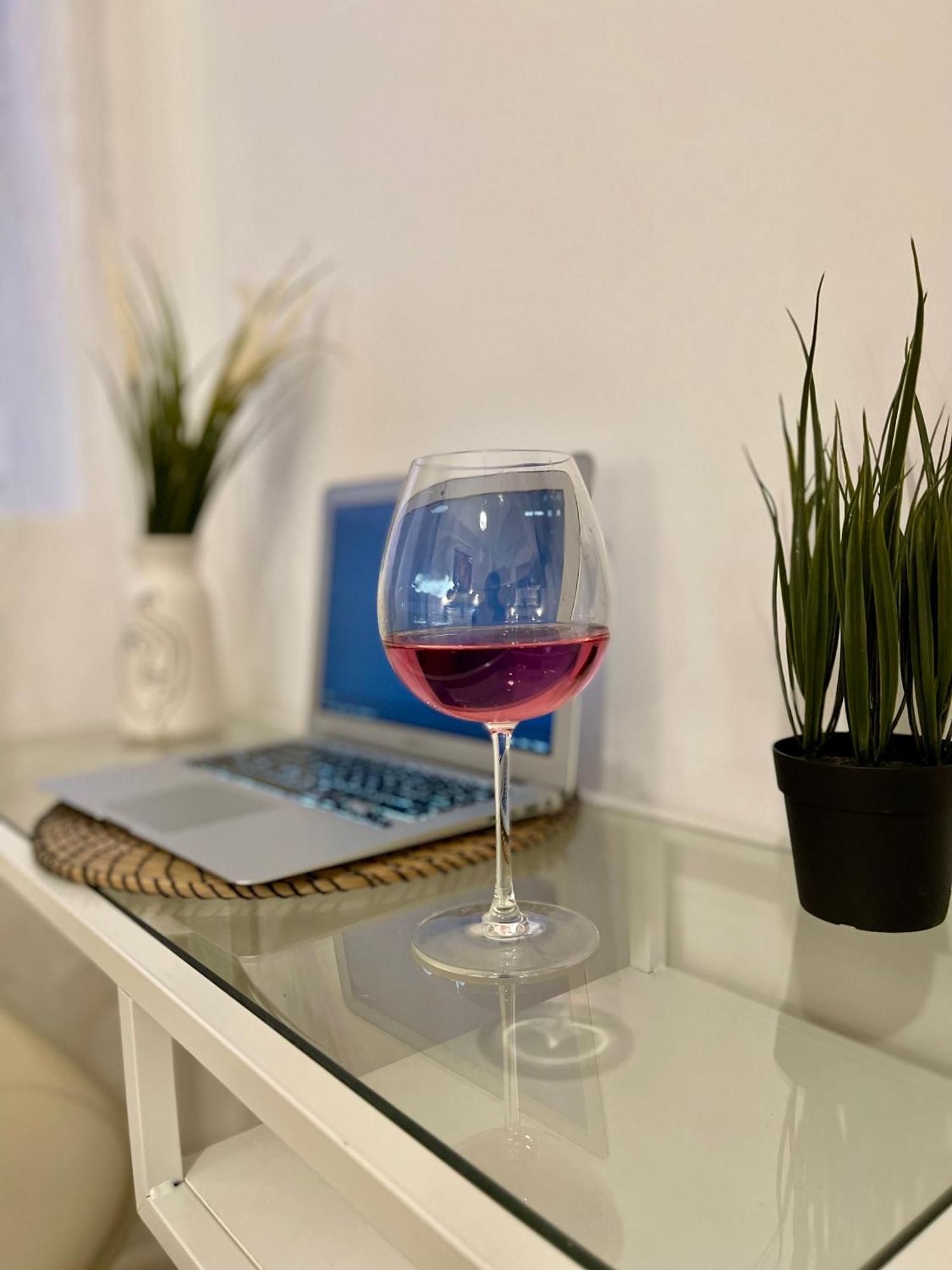Prime Old Town Apartment